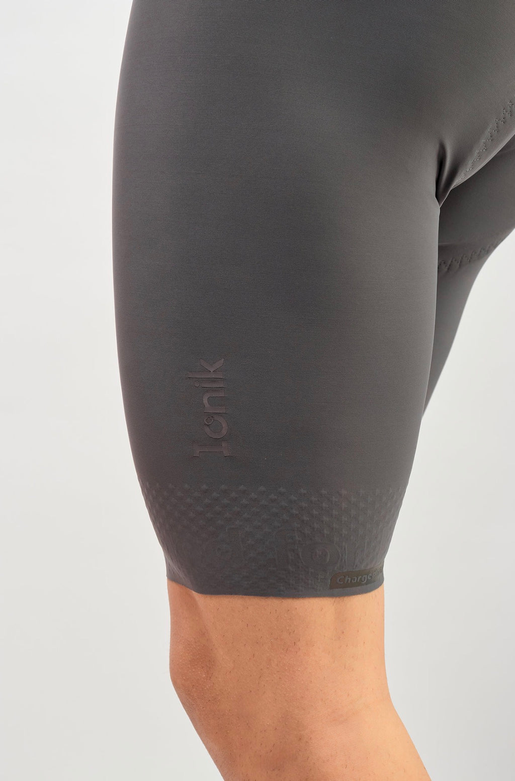 Pantaloneta de ciclismo Ionik Tubular gris masculina con cargaderas