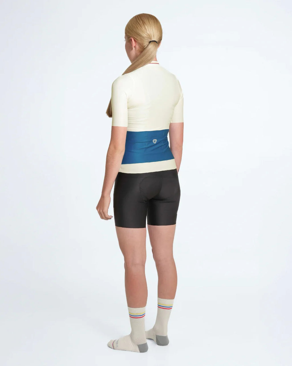 Jersey de ciclismo GW Mujer Montañas de Macondo Beige