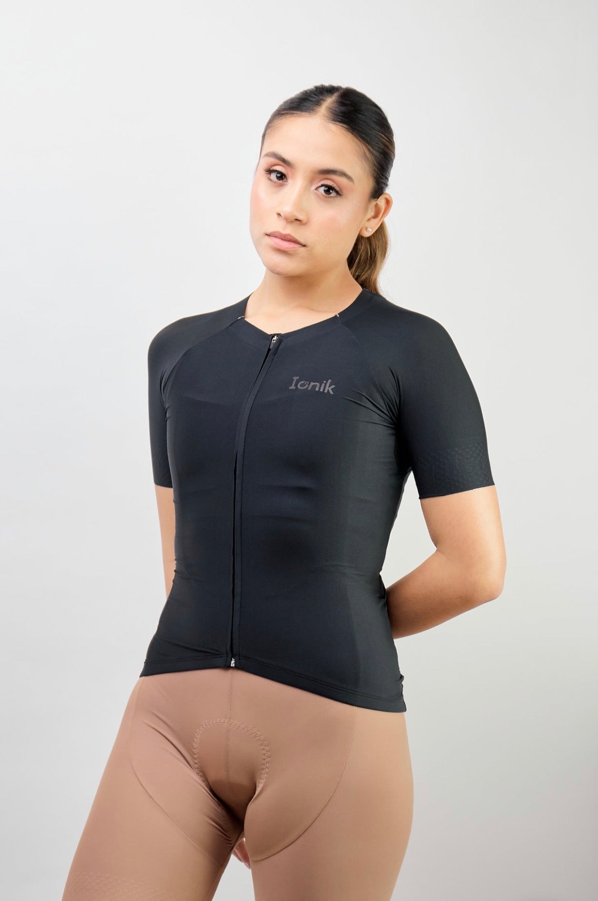 Jersey de ciclismo Ionik Pro femenino Neck Less negro