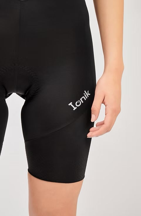Licra de ciclismo Ionik Onix negra con cargaderas para mujer