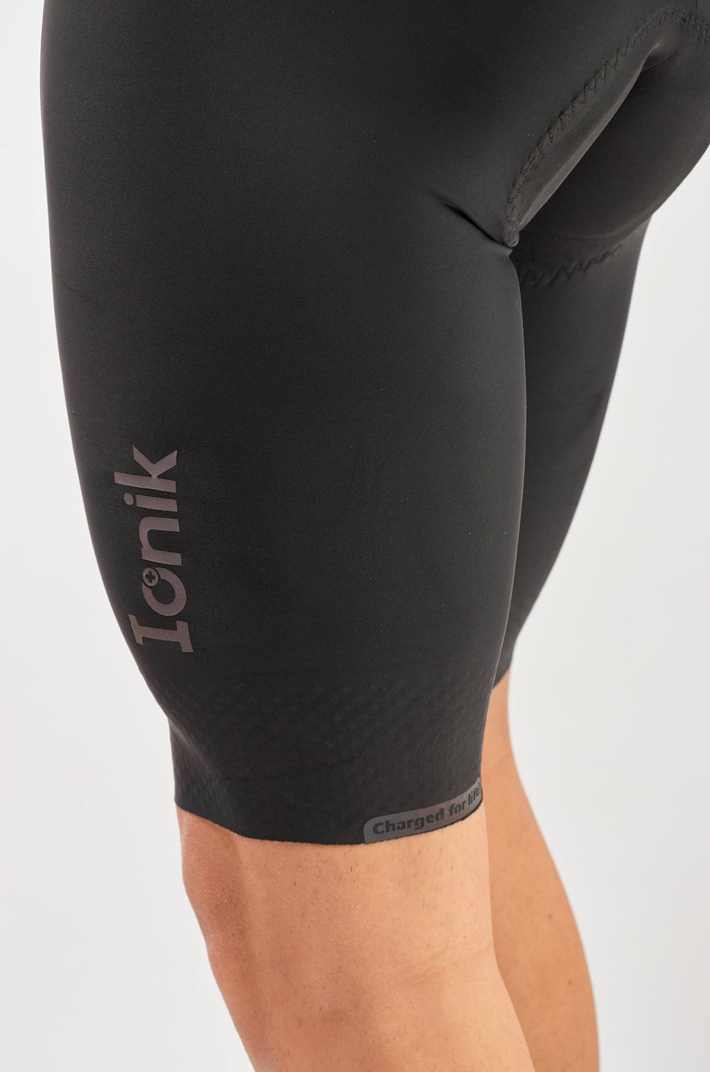 Pantaloneta de ciclismo Ionik Tubular negra masculina con cargaderas